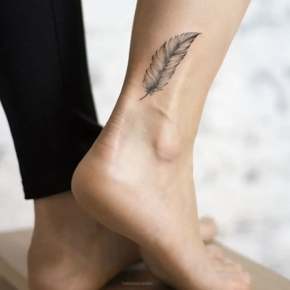 26+ Awesome Feather Ankle Tattoos