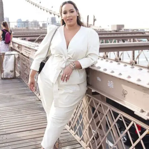 Plus Size All-White Outfit