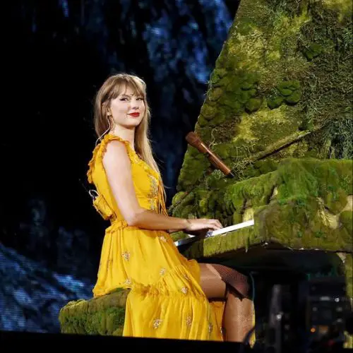 taylor swift yellow dress