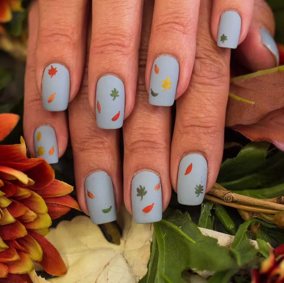 Simple leaf nail design