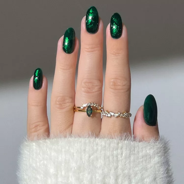 Emerald Green Nails Christmas