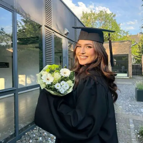 fresh look makeup natural for graduation